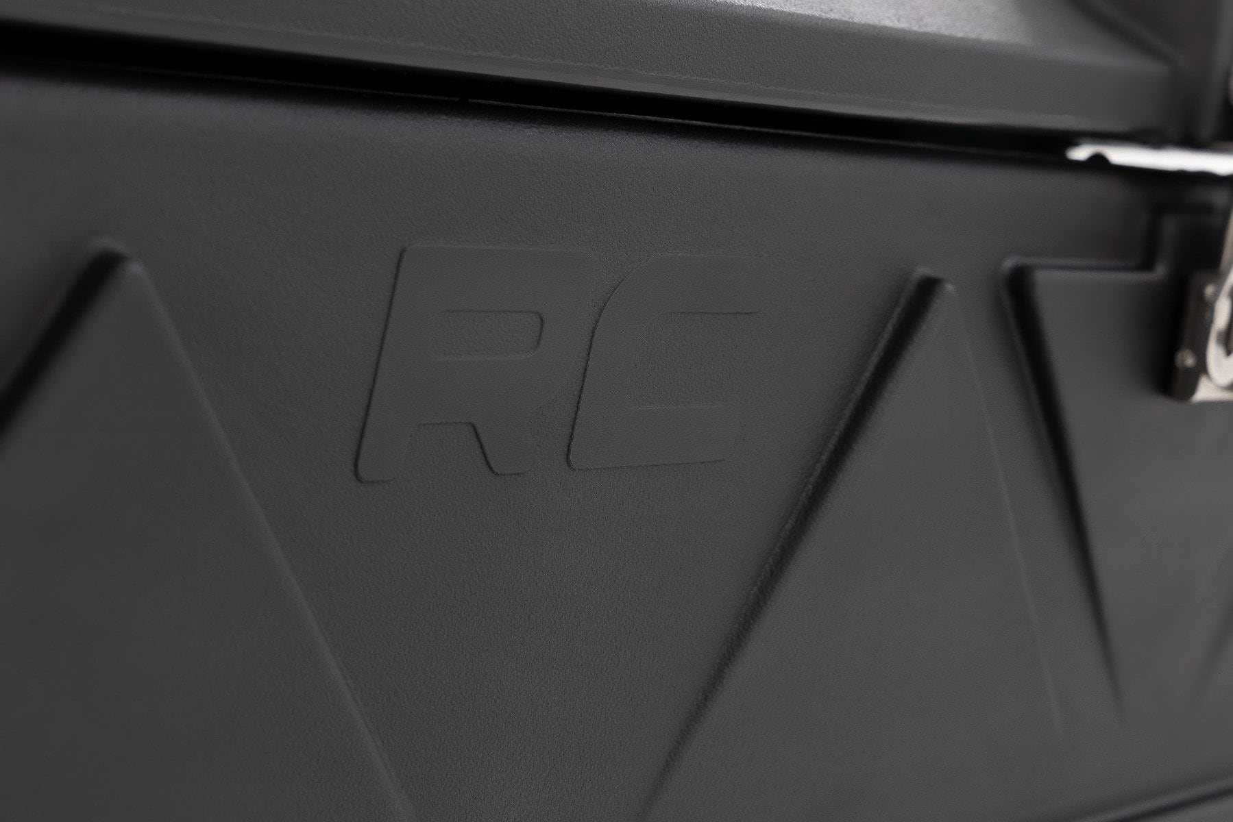Cargo Box | 2 & 4 Seater | Can-Am Maverick X3 - Image 4