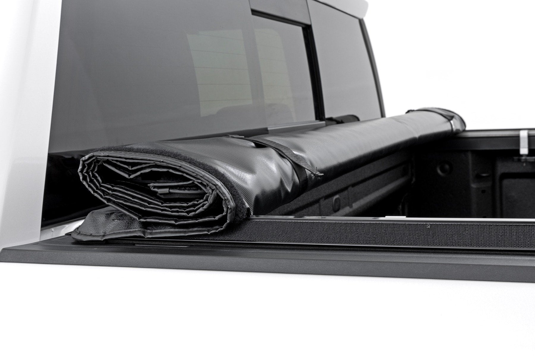 Soft Roll Up Bed Cover | 5'10" Bed | Chevy/GMC Sierra 1500 (19-26)/Silverado 1500 (19-26) - Image 5