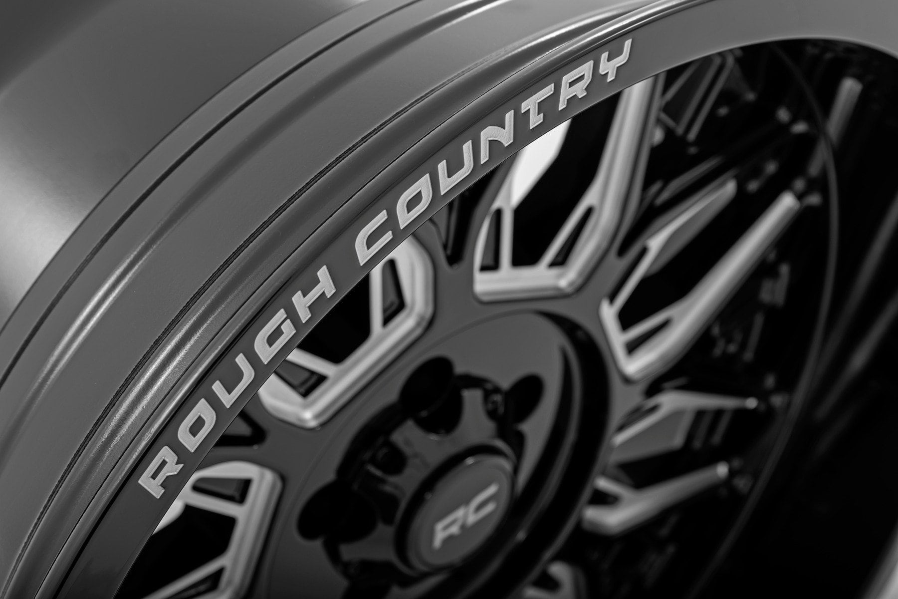 Rough Country 86 Series Wheel | One-Piece | Gloss Black | 20x10 | 8x180 | -19mm - Image 5