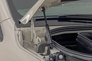 Hood Struts | Mercedes-Benz Sprinter 3500 (19-22)/Sprinter 3500XD (19-25)