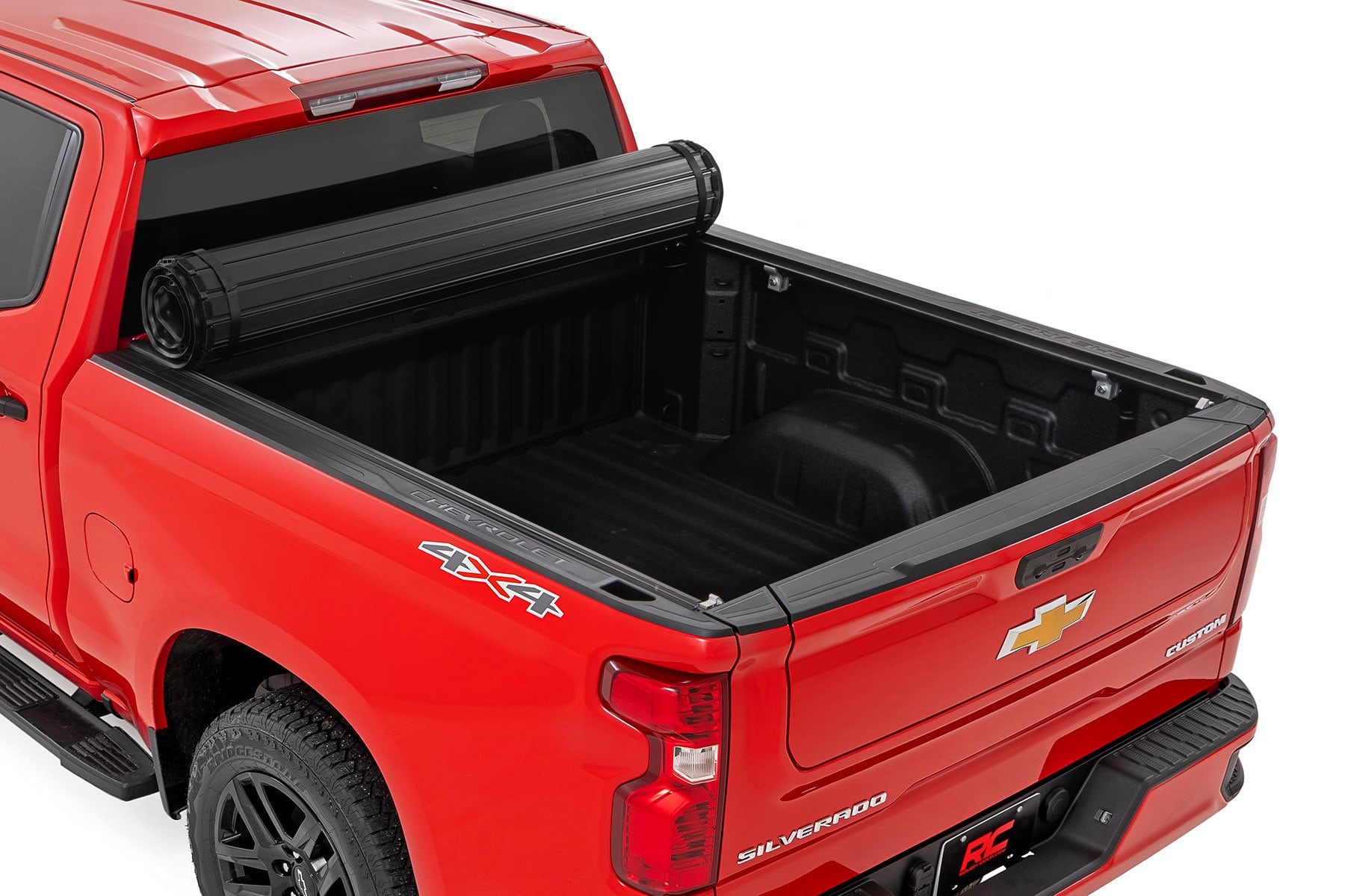 Hard Roll Up Bed Cover | 5'10" Bed | Chevy/GMC Sierra 1500 (19-26)/Silverado 1500 (19-26) - Image 2