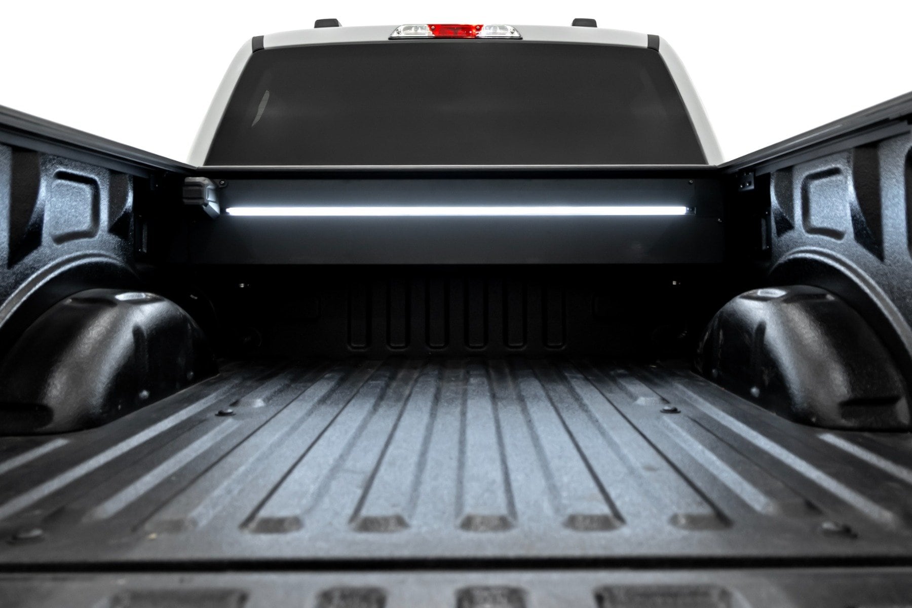 Powered Retractable Bed Cover | 5'7" Bed | Ford F-150 2WD/4WD (2015-2025) - Image 4