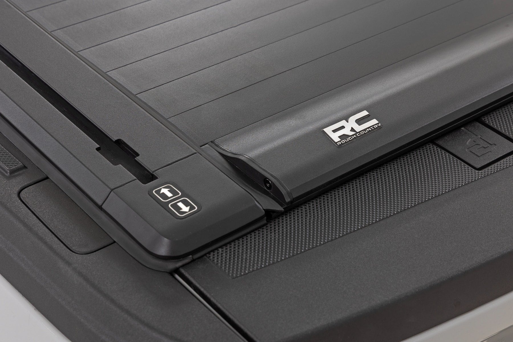 Powered Retractable Bed Cover | 5'7" Bed | Ford F-150 2WD/4WD (2015-2025) - Image 5