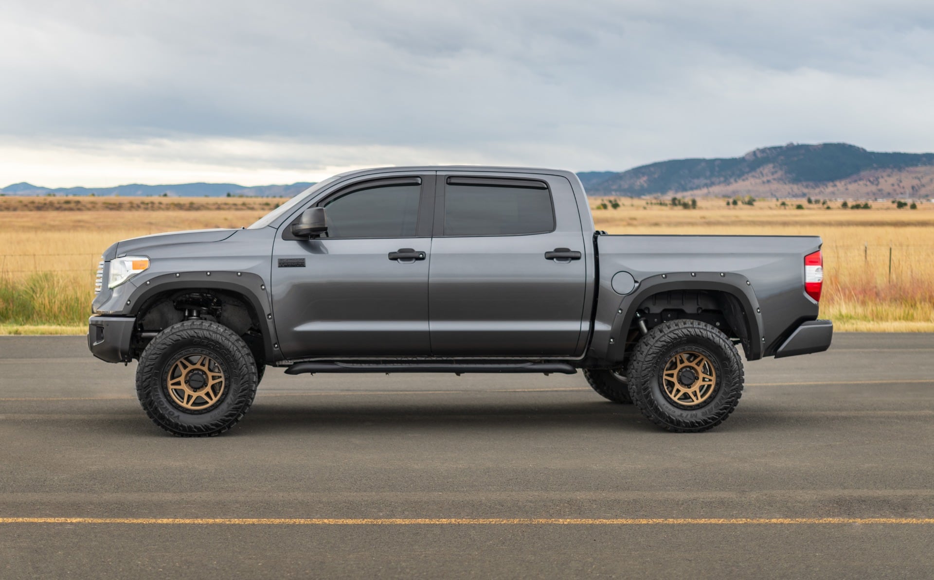 Pocket Fender Flares | 8T0 Blazing Blue | Toyota Tundra 2WD/4WD (2014-2021) - Image 3