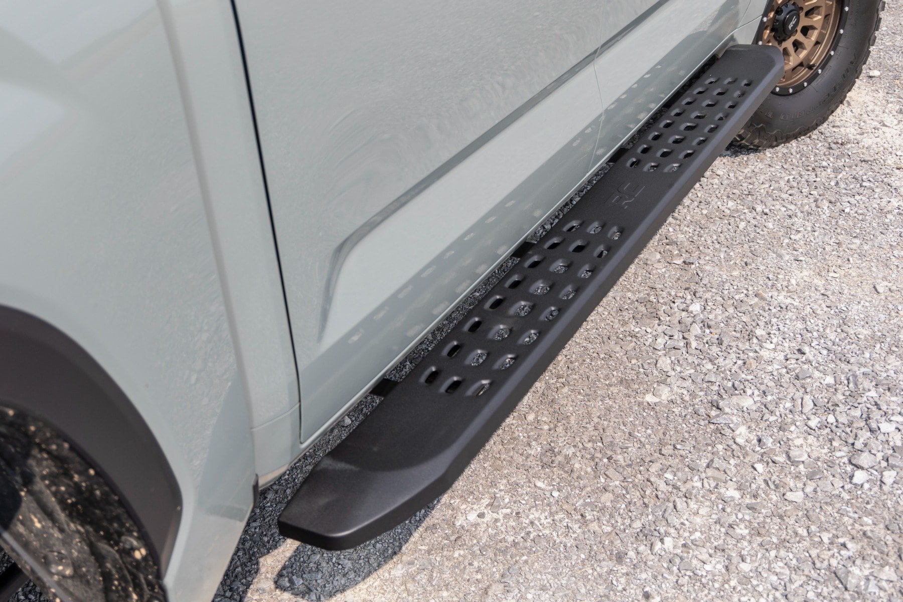 RPT2 Running Board | Crew Cab | Black | Toyota Tundra 2WD/4WD (2022-2025) - Image 6