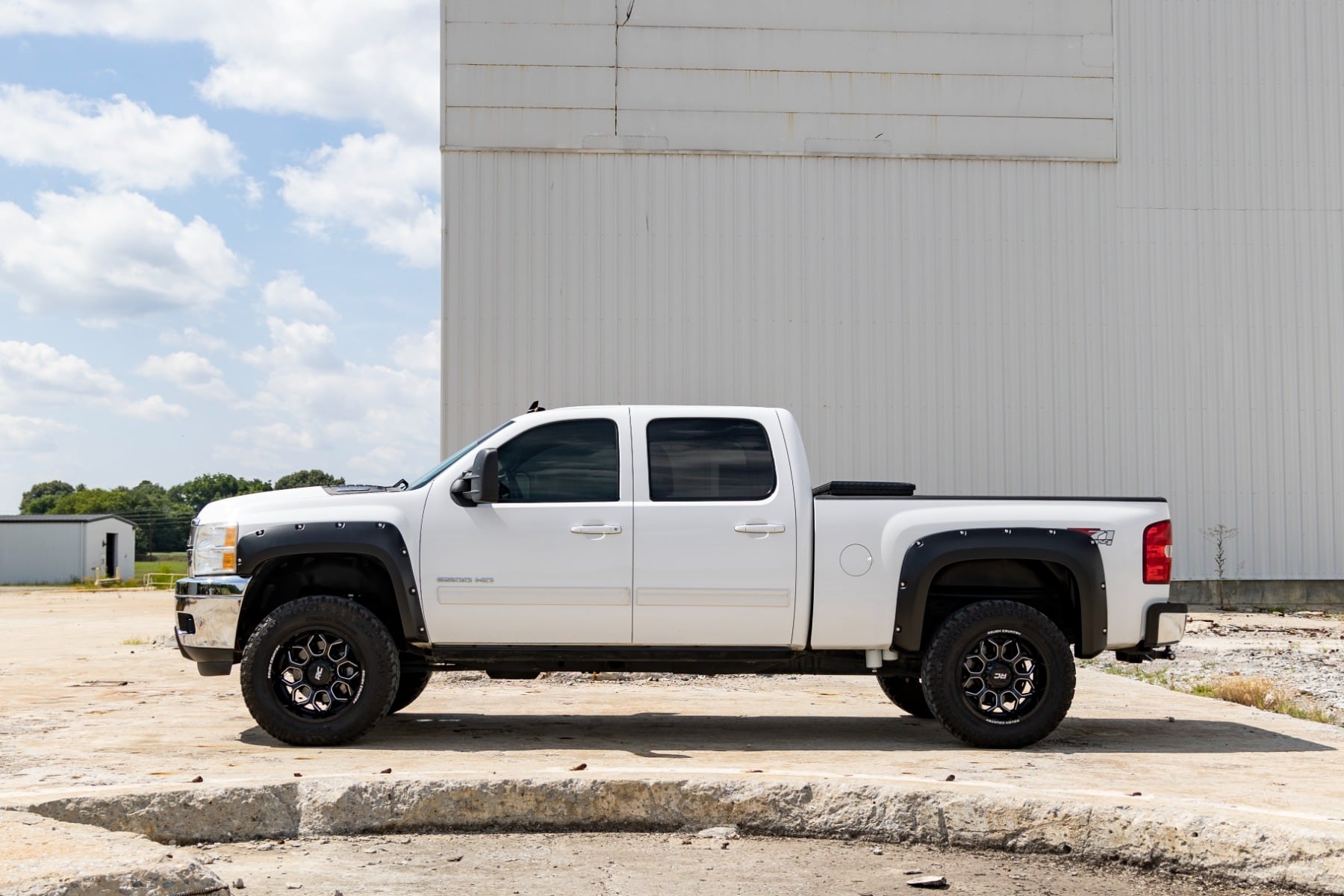 Pocket Fender Flares | GAZ Summit White | Chevy Silverado 1500/2500HD/3500HD (07-14) - Image 3