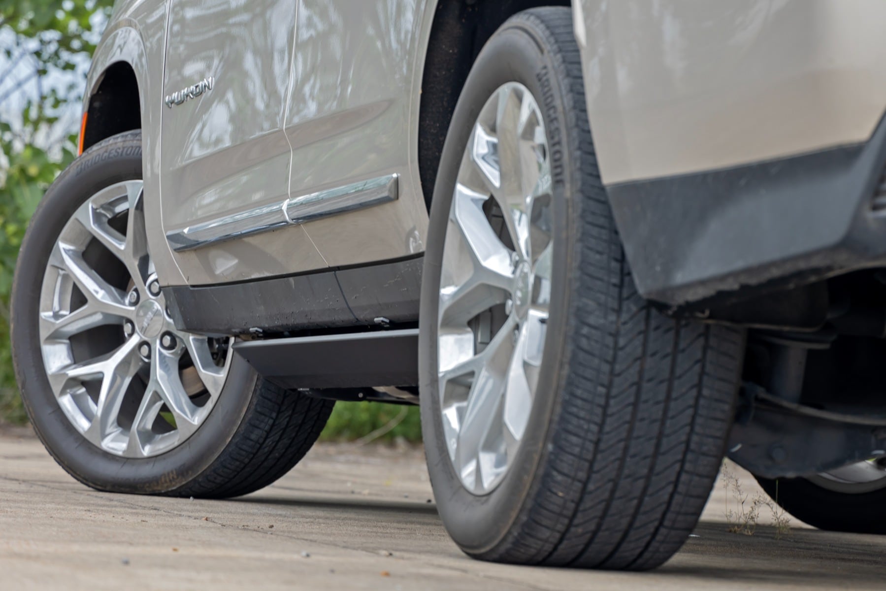 Power Running Boards | Dual Electric Motor | GMC Yukon XL 1500 2WD/4WD (21-26) - Image 6