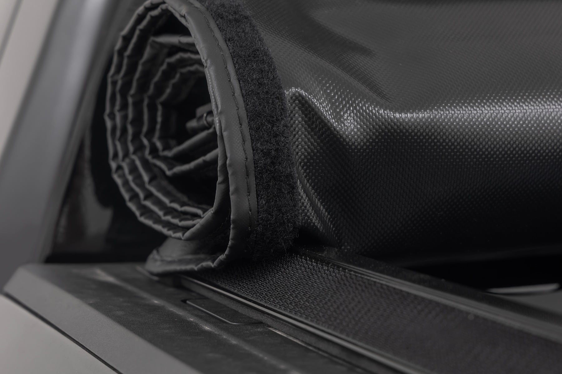 Soft Roll Up Bed Cover | 6'7" Bed | Chevy/GMC Sierra 1500 (19-26)/Silverado 1500 (19-26) - Image 4