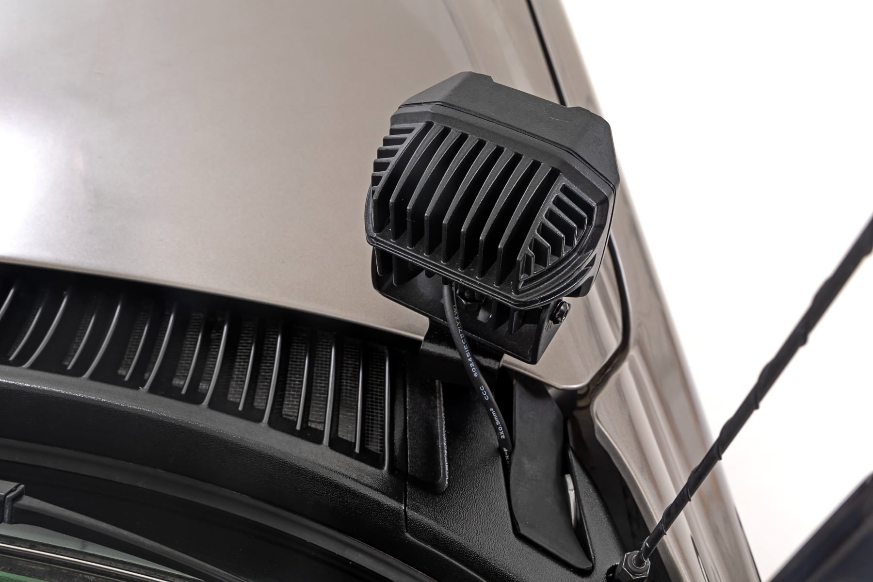 LED Light Kit | Ditch Mount | 2" Black Pair | Flood | Chevy Silverado 1500 (99-06)/Tahoe (00-06) - Image 5