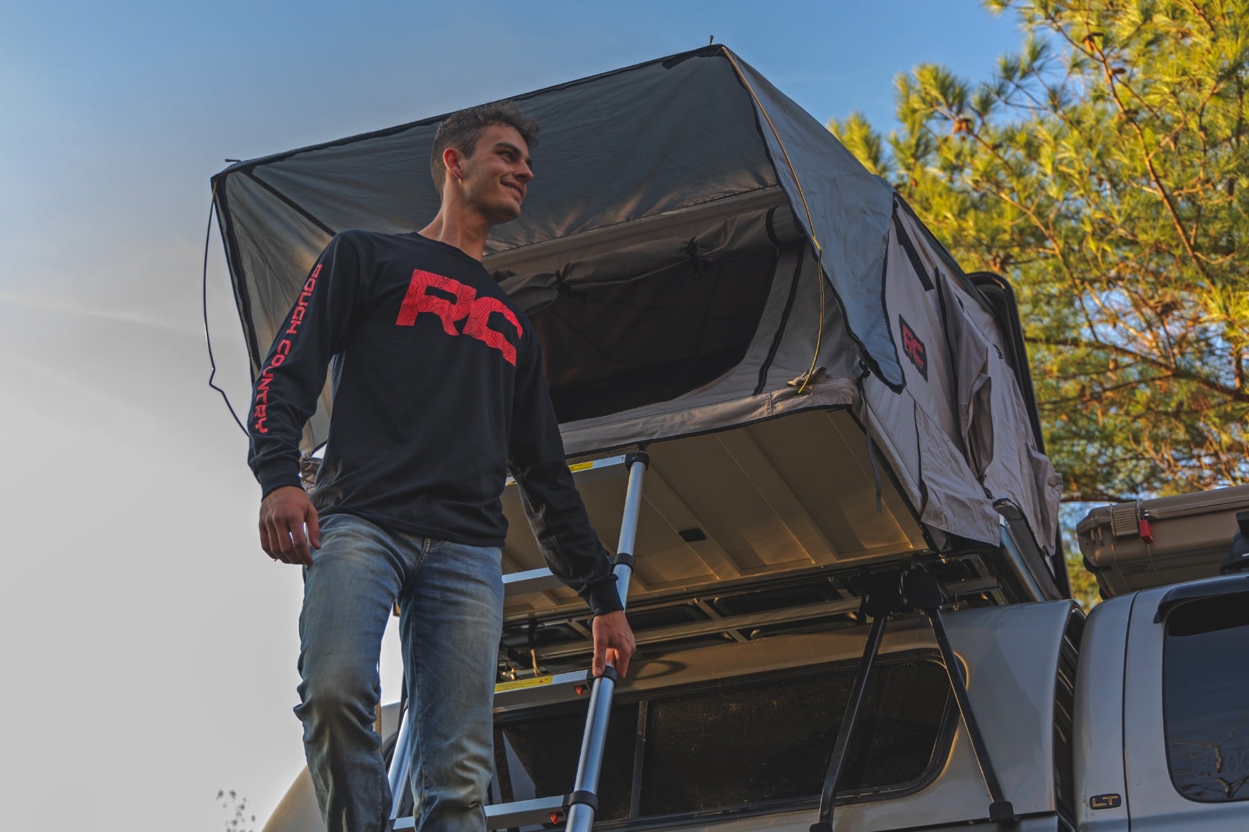 Rough Country Long Sleeve | RC Tread Sleeve | Black| MD - Image 6