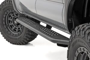 OV2 Running Boards | Side Step Bars | Crew Cab | Toyota Tacoma 2WD/4WD (16-23)