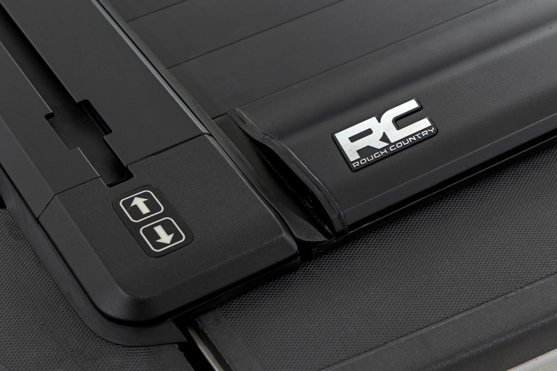 Powered Retractable Bed Cover | 5' Bed | Chevy/GMC Canyon/Colorado (15-26) - Image 5