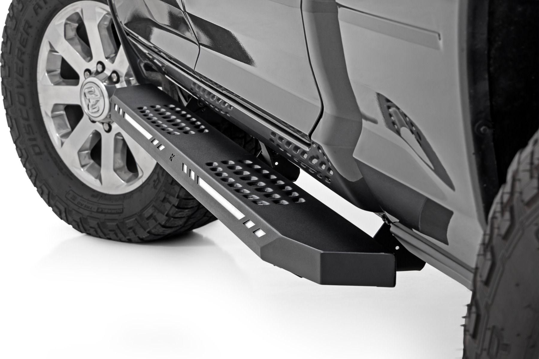 AC2 Running Boards | Amber/White | Crew Cab | Ram 1500 (19-26)/1500 TRX (21-24) - Image 3