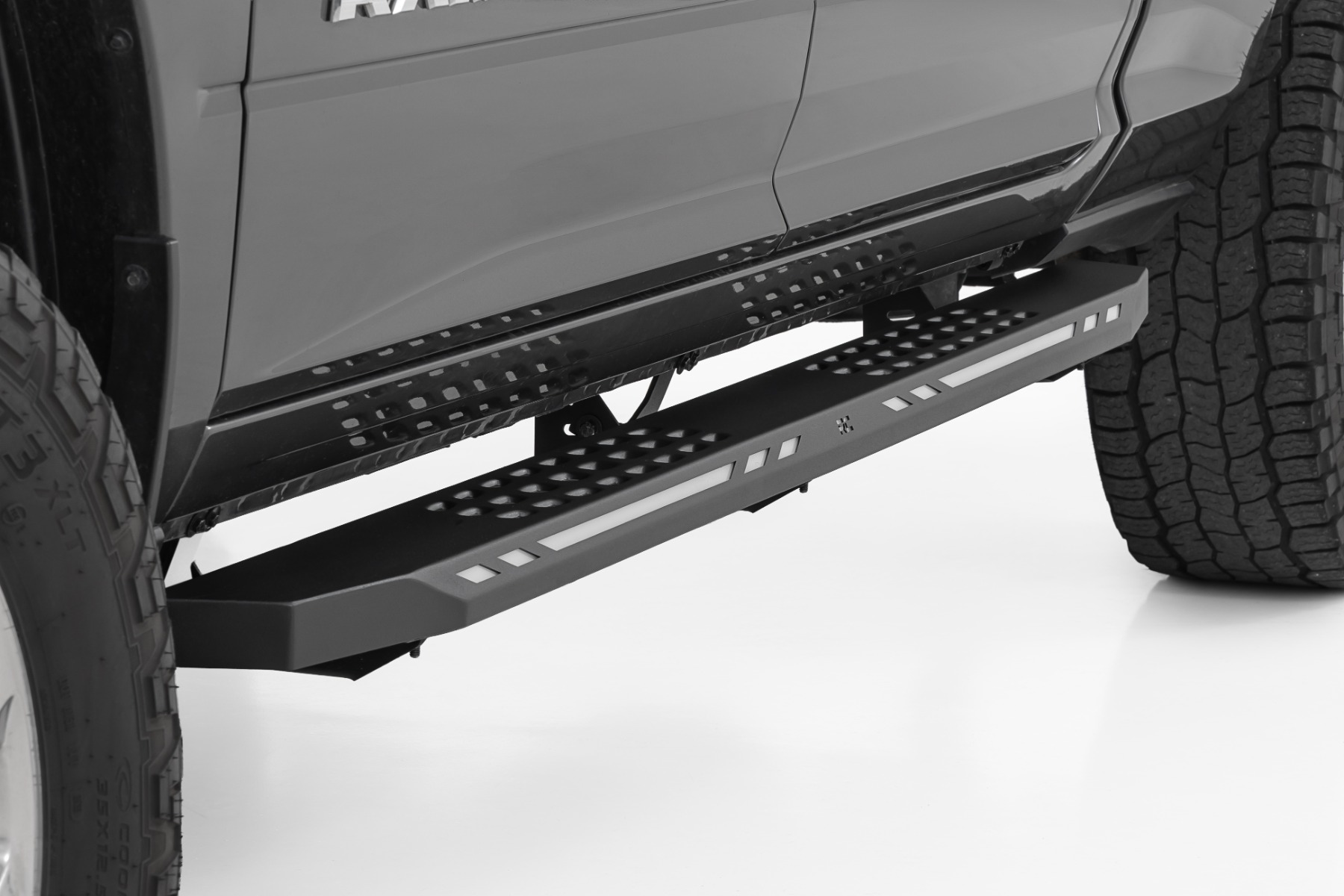 AC2 Running Boards | Amber/White | Crew Cab | Ram 1500 (19-26)/1500 TRX (21-24) - Image 5
