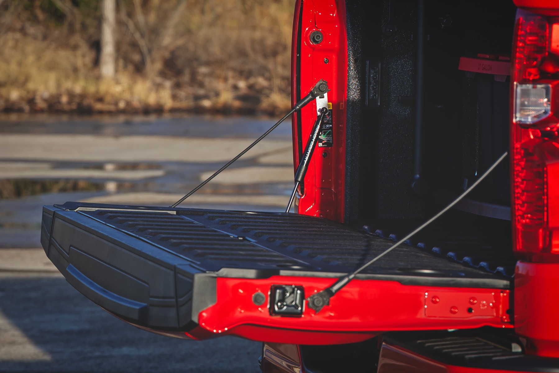 Tailgate Assist | Chevy Silverado & GMC Sierra 1500 2WD/4WD (2019-2026) - Image 5