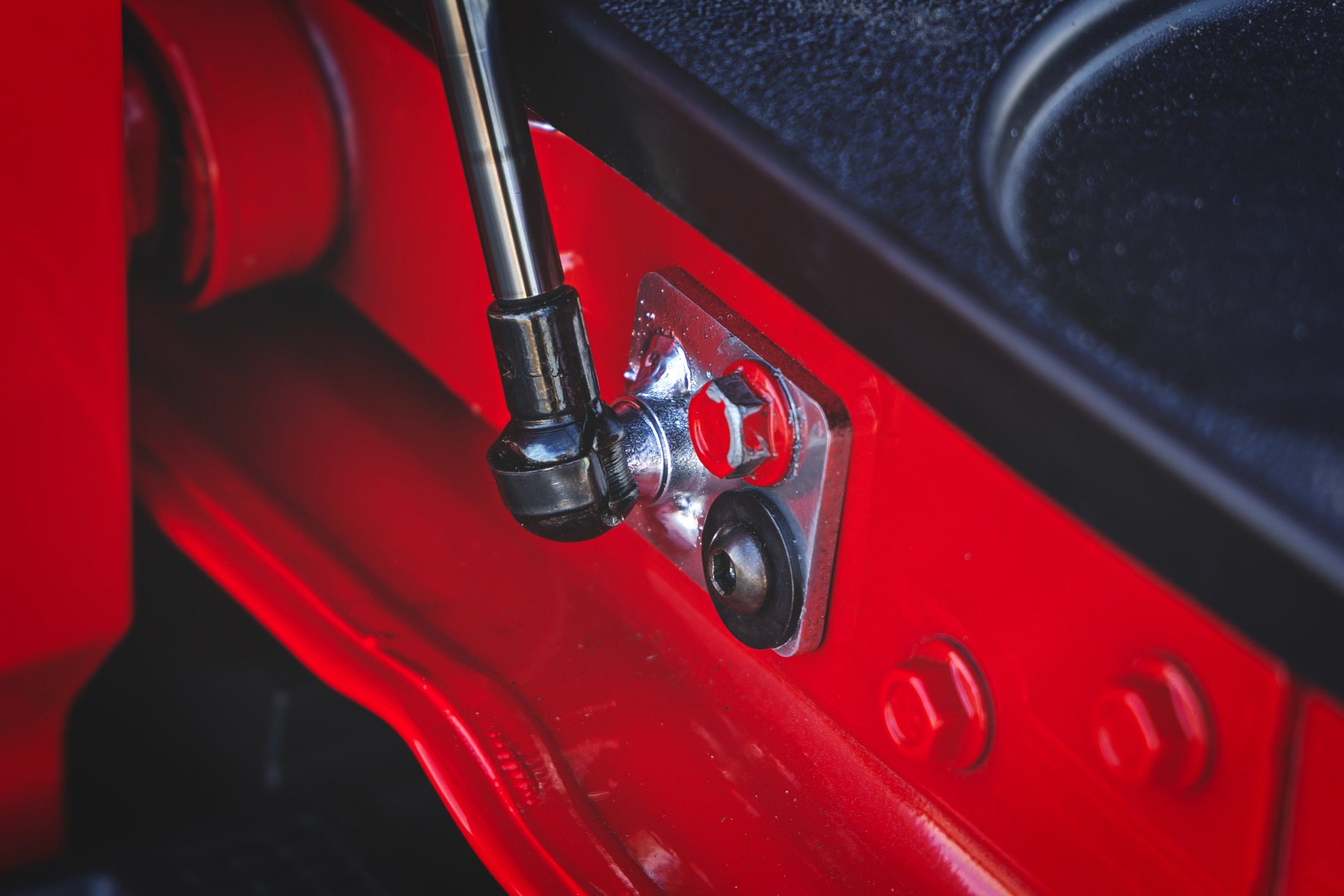 Tailgate Assist | Chevy Silverado & GMC Sierra 1500 2WD/4WD (2019-2026) - Image 4