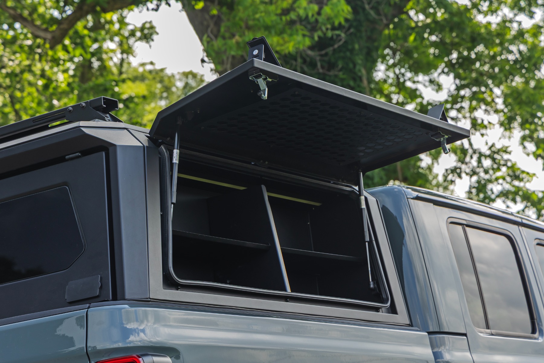 Molle Panel Kit | Bed Cap Door | Jeep Gladiator JT (2020-2026) - Image 6